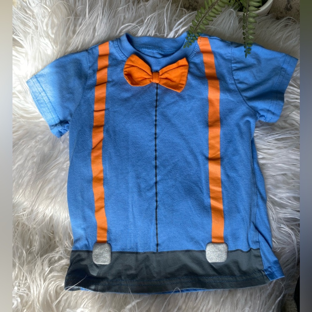 💙🧡 Blue + Orange Blippi Bow tie Tshirt